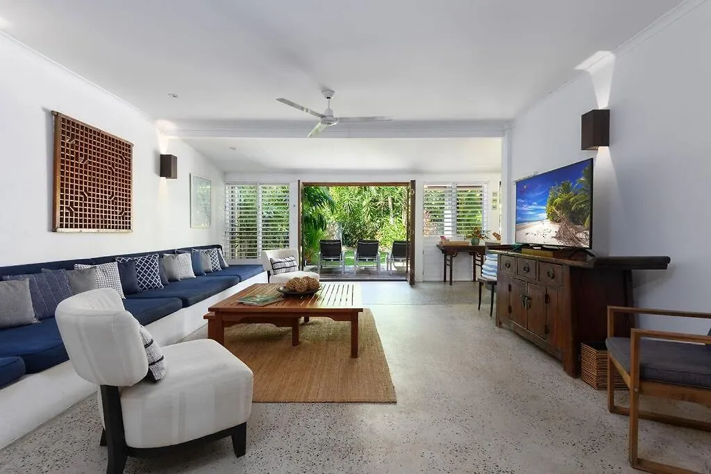 10 Sand Street - 3 Bedroom Beachhouse Port Douglas