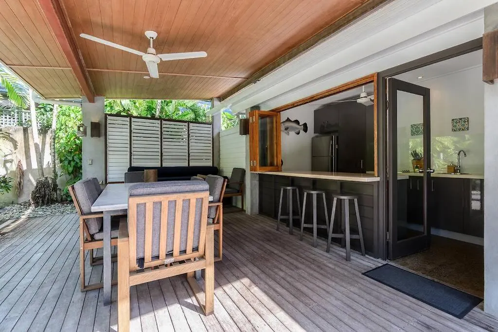 10 Sand Street - 3 Bedroom Beachhouse Port Douglas Australie