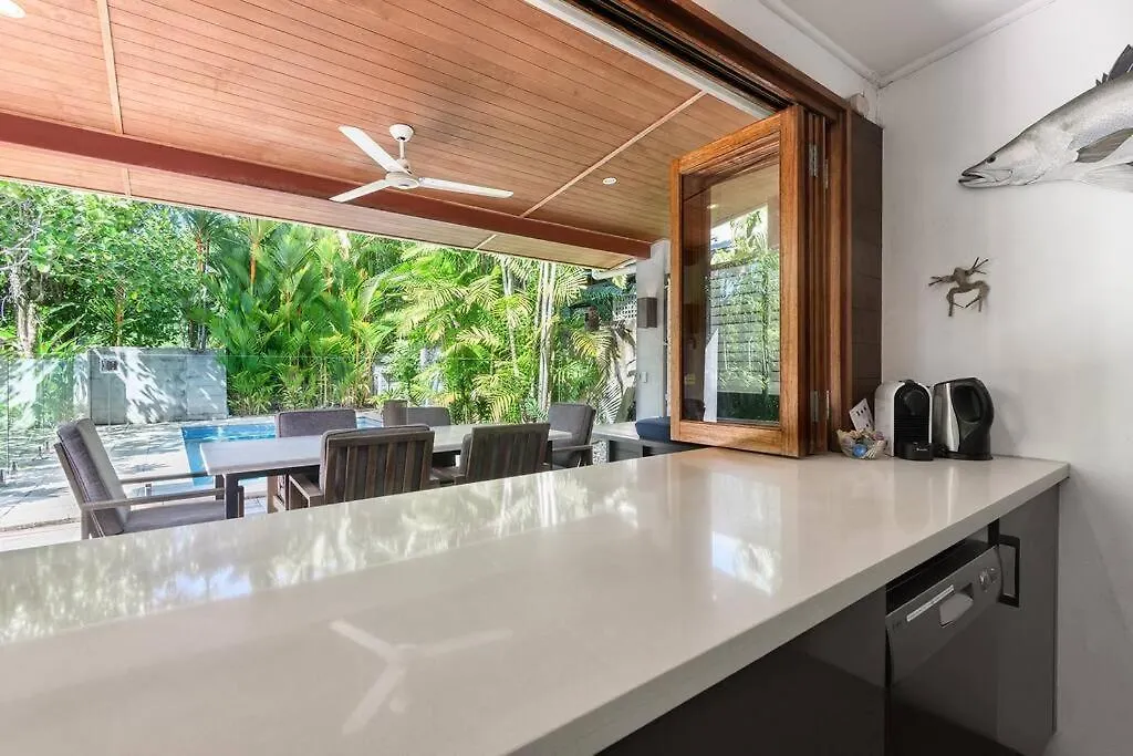 Villa 10 Sand Street - 3 Bedroom Beachhouse Port Douglas